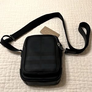 NWT Burberry small zip around crossbody London check bag